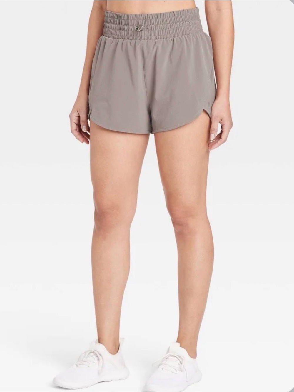 Women's All In Motion Active Light High-Rise Shorts 3" Brown Size M